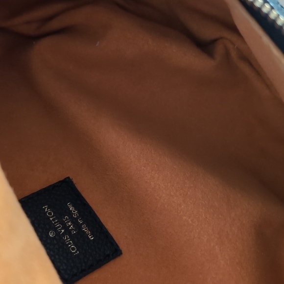 LOUIS VUITTON Empreinte Bumbag Waist Bag - Picture 11 of 11